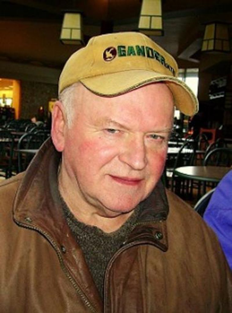 Leon E. Procknow Profile Photo