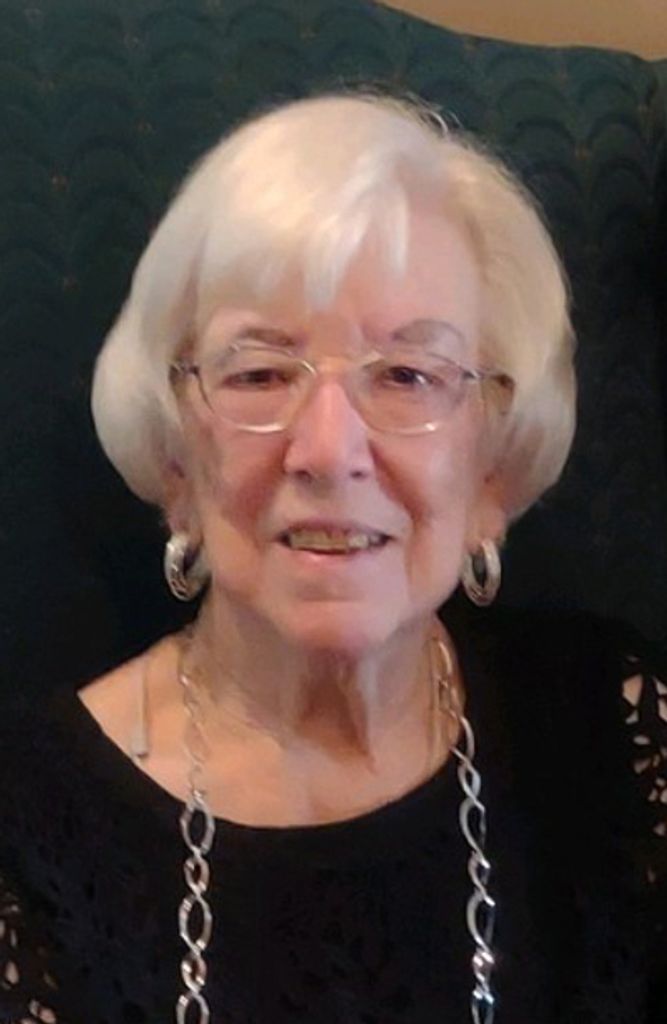 Louise Edwards Sutton Profile Photo