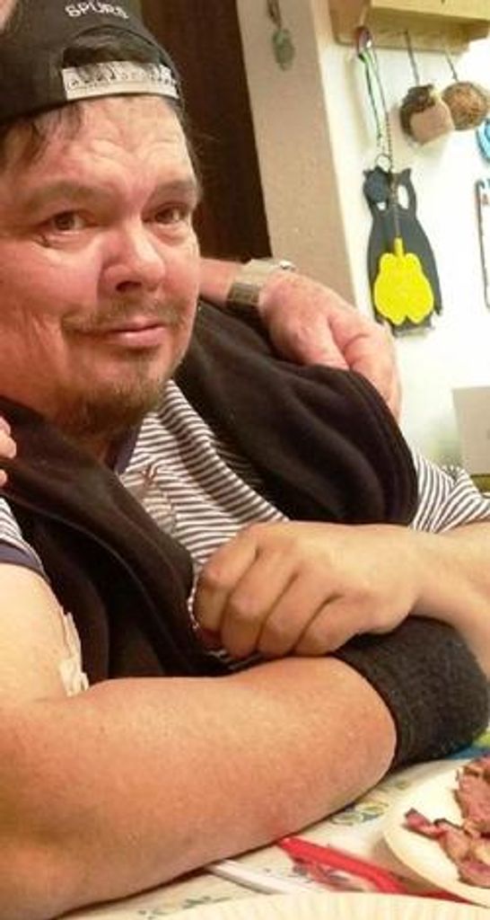 Eleuterio Castillo, Jr. Profile Photo