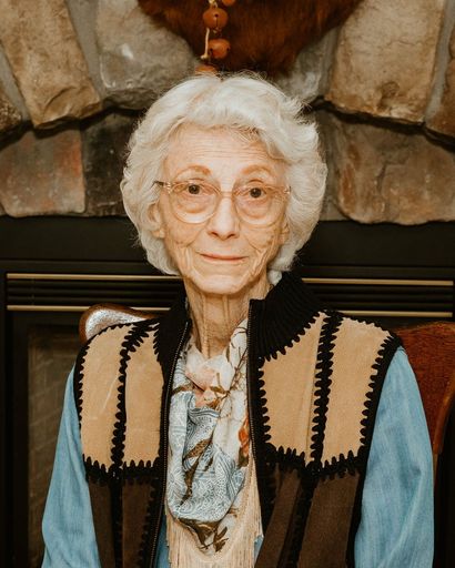 Lillian Schmidt's obituary image