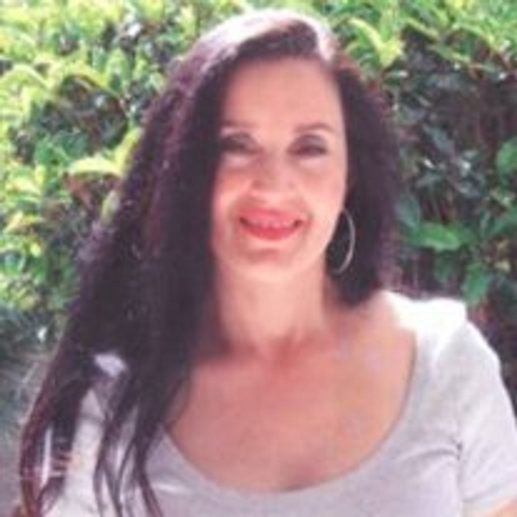 Elisabet "Liz" Garcia Pascual Profile Photo