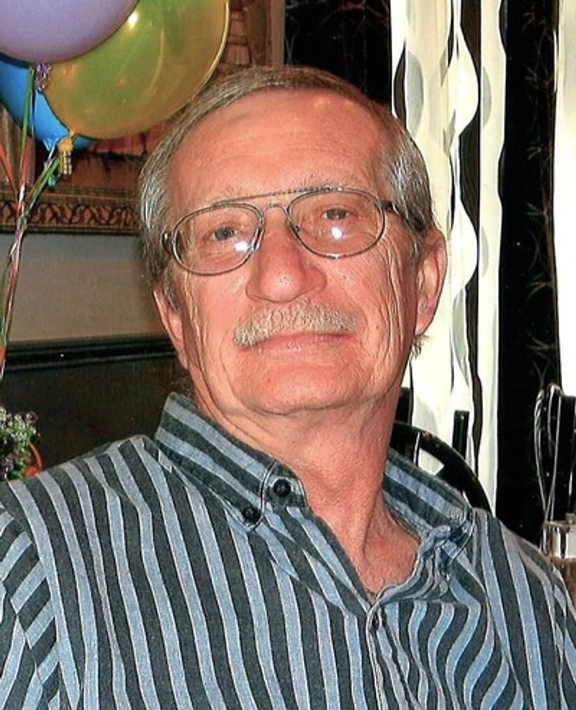 Thomas R. "Tom" Davis Profile Photo