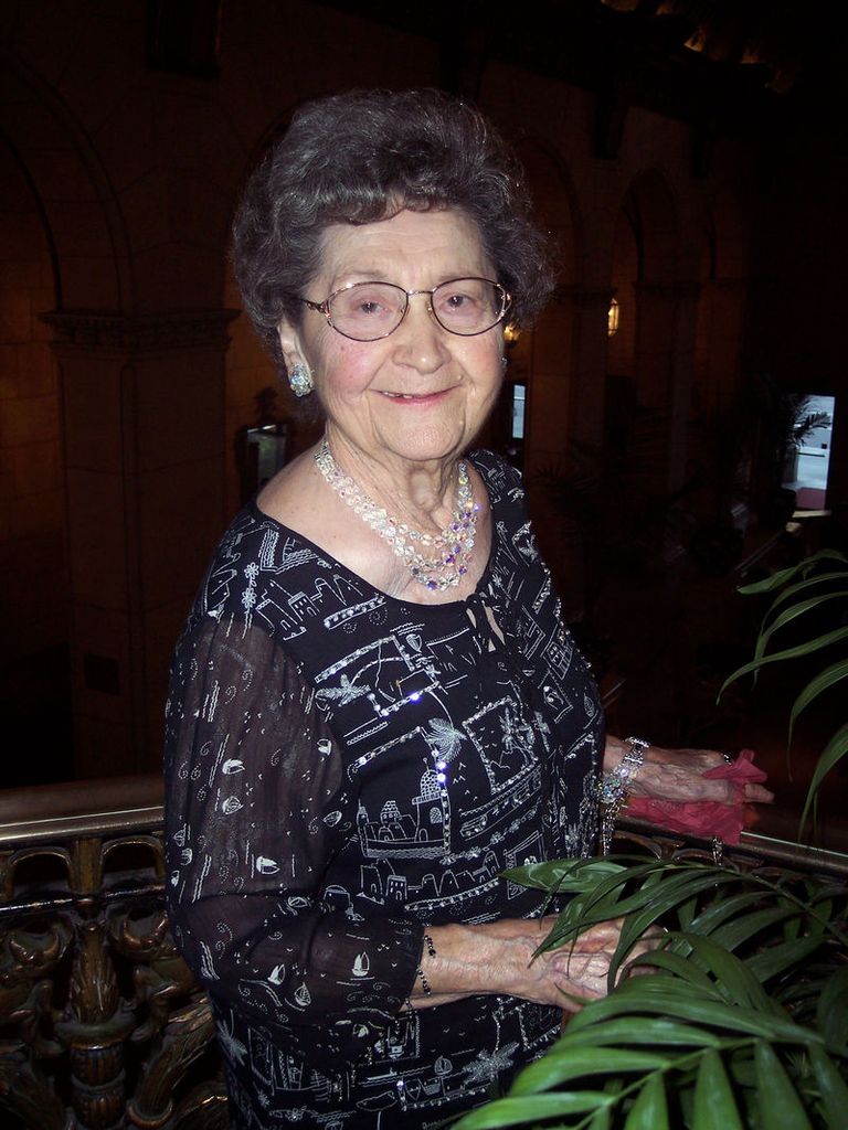 Victoria Regina Shainoff Profile Photo