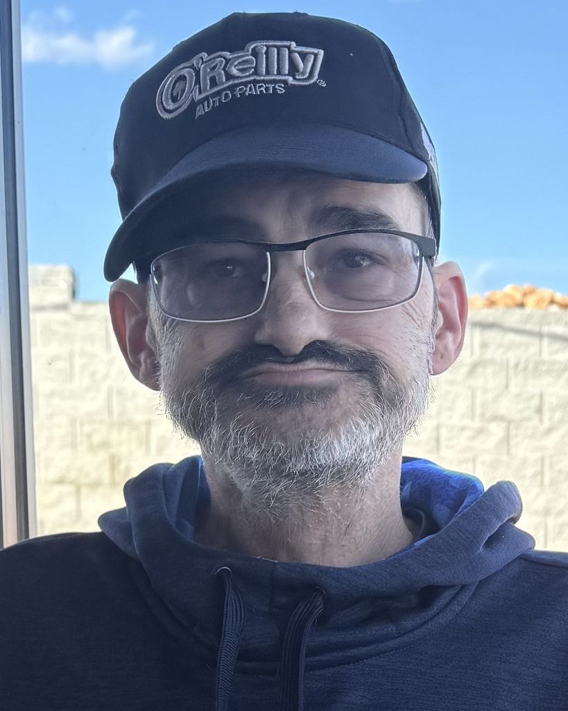 Christopher Lee Savage Profile Photo