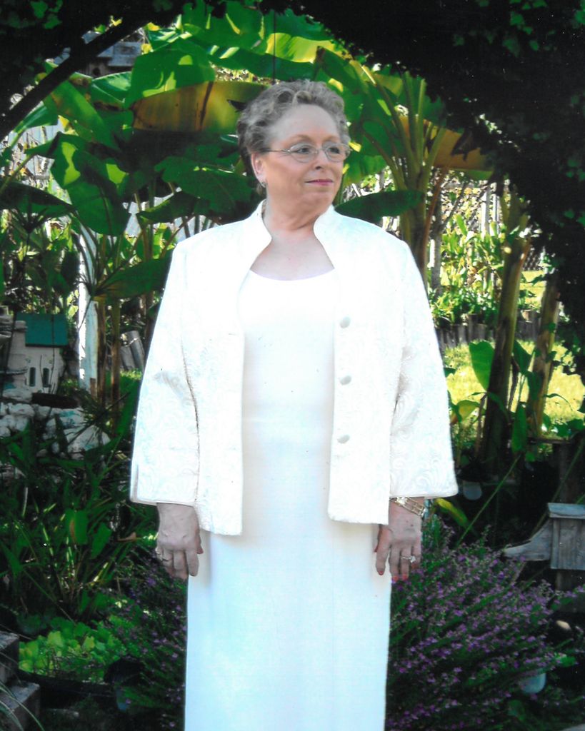 Mary Moore McIntyre