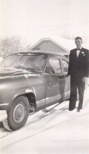 Earl B. Erdman photo gallery thumbnail 10 of 98