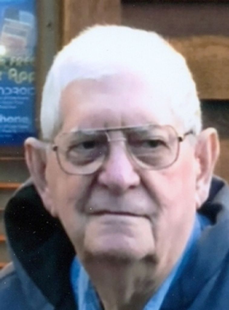 Benton "Ben" Mueller Profile Photo