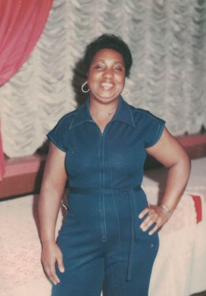 Rosalean Jones Profile Photo