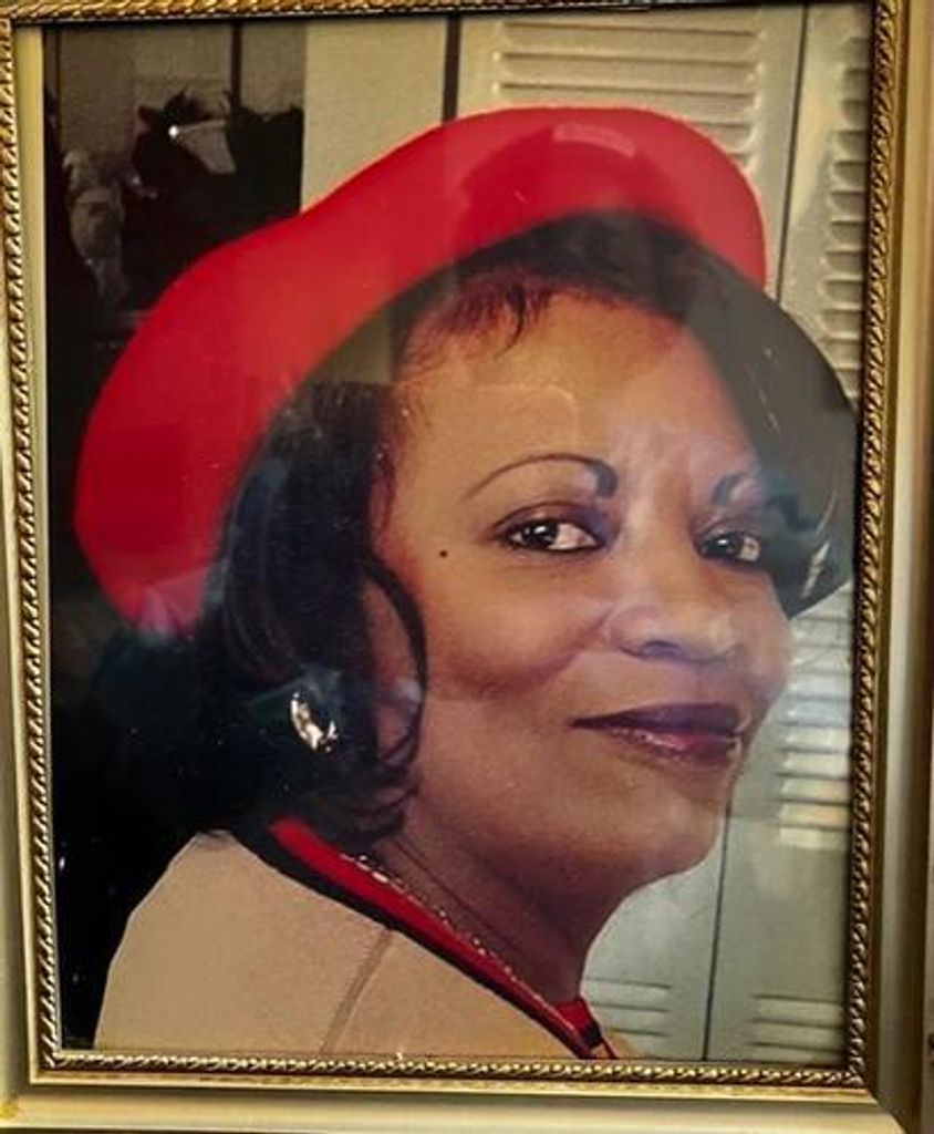 Gwendolyn D Thompson Profile Photo