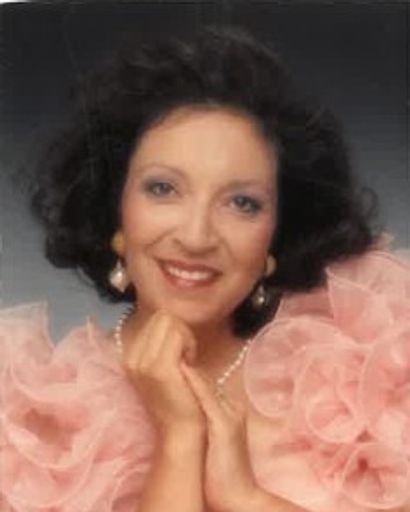 Theresa Carreon Profile Photo