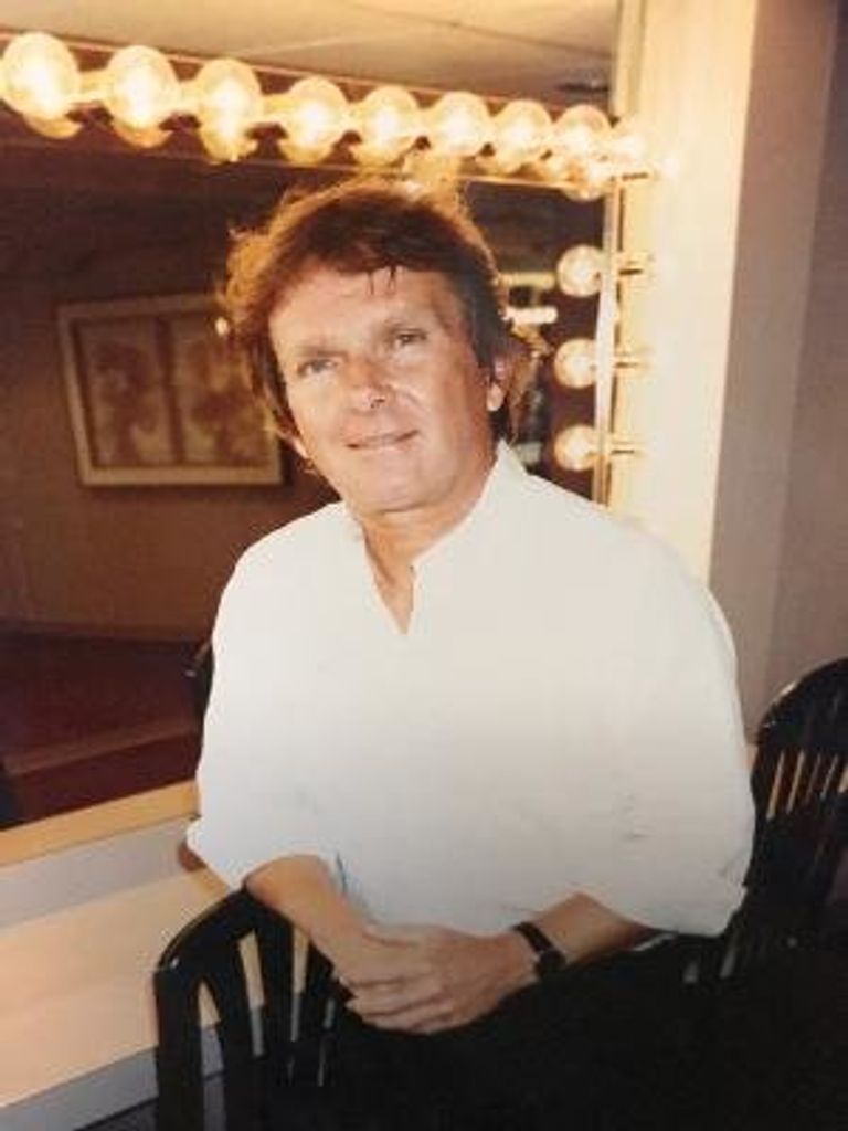 Stuart Arnold