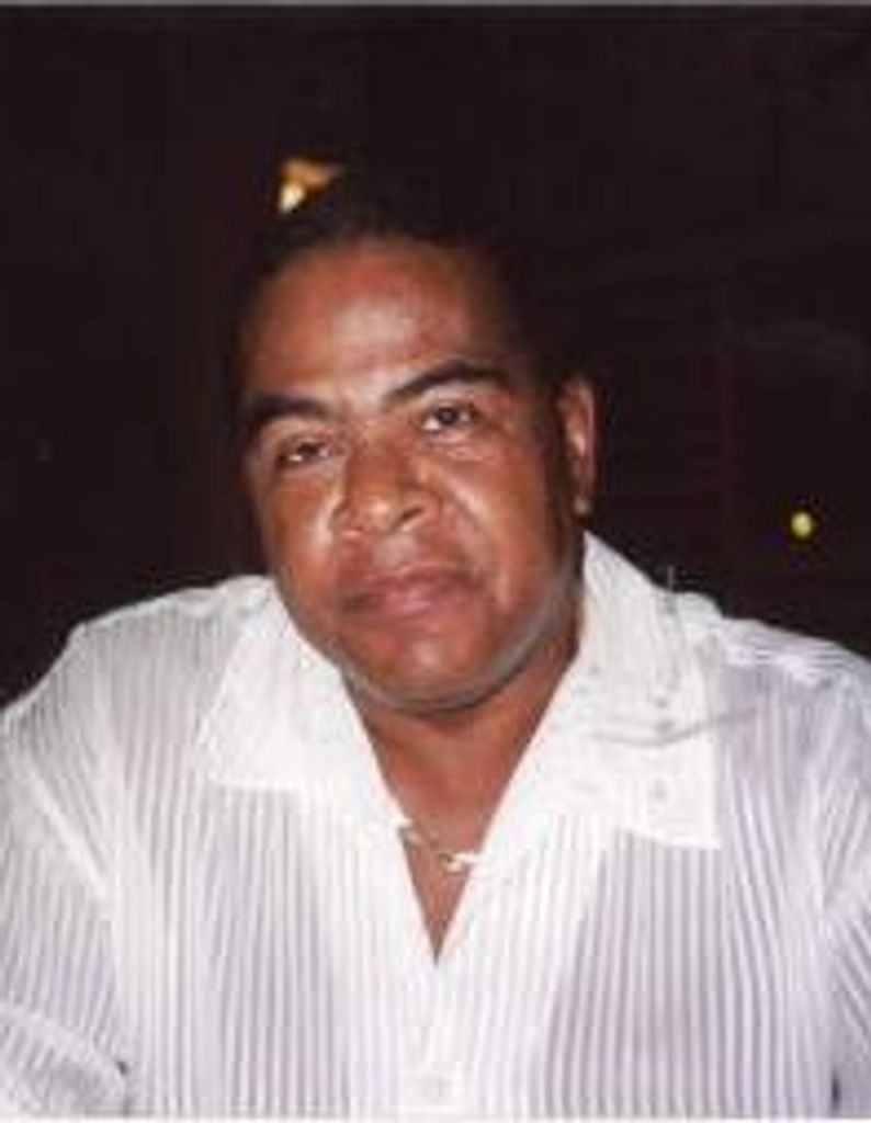 Thomas Hooten Jr. Profile Photo