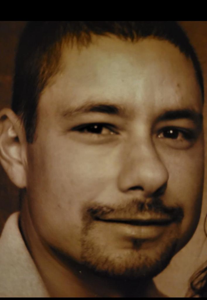 Robert Aguilera Profile Photo