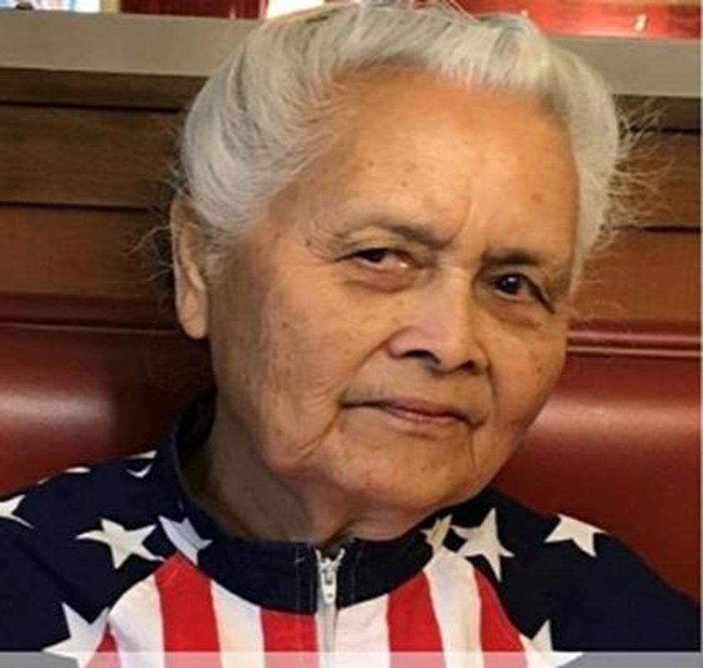 Lita Lopez Olivar Profile Photo