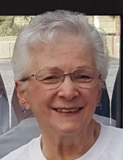 Carol (Palumbo)  Lazur Profile Photo