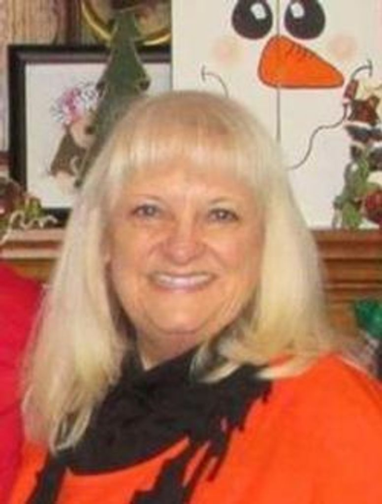 Connie Schones Profile Photo