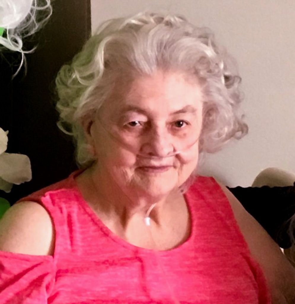 Della Detty