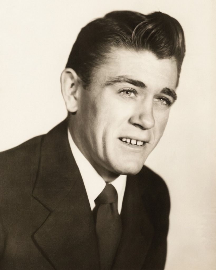 Clayton Edward Davis