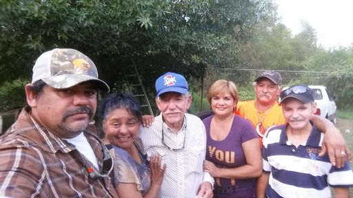 Armando Hinojosa photo gallery thumbnail 3 of 47