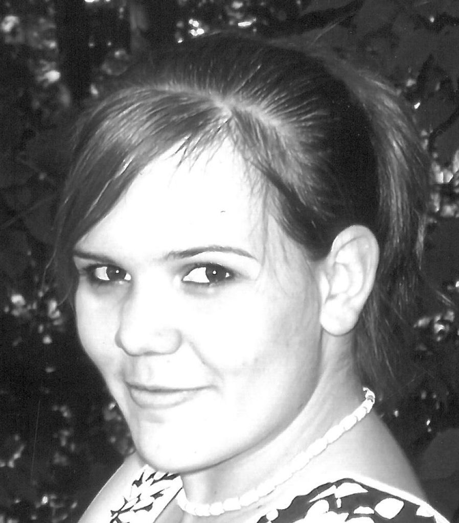 Cassie L Burnett