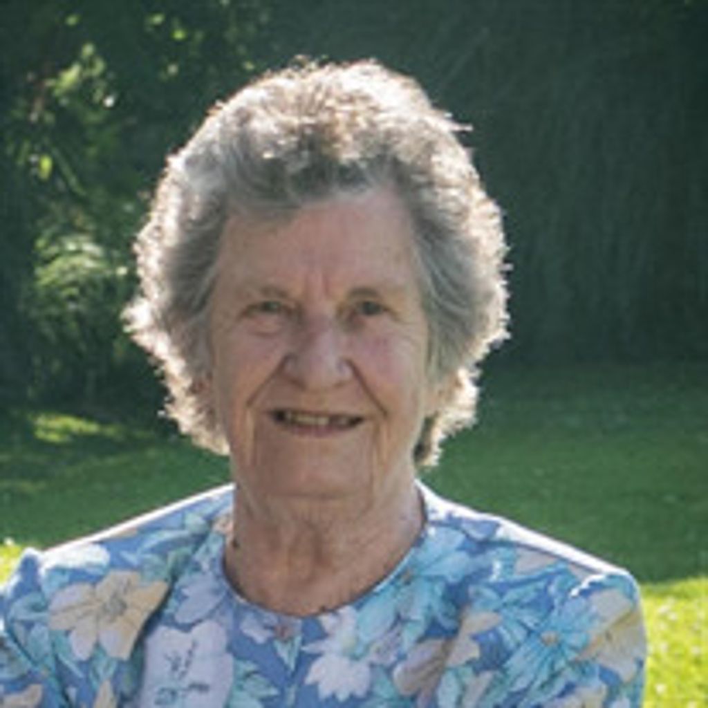 Lorraine Webre Champagne Profile Photo