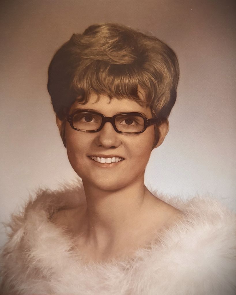 Elaine Hill Profile Photo