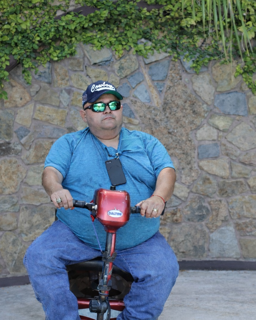 Ernesto "Toto" Muñoz Profile Photo