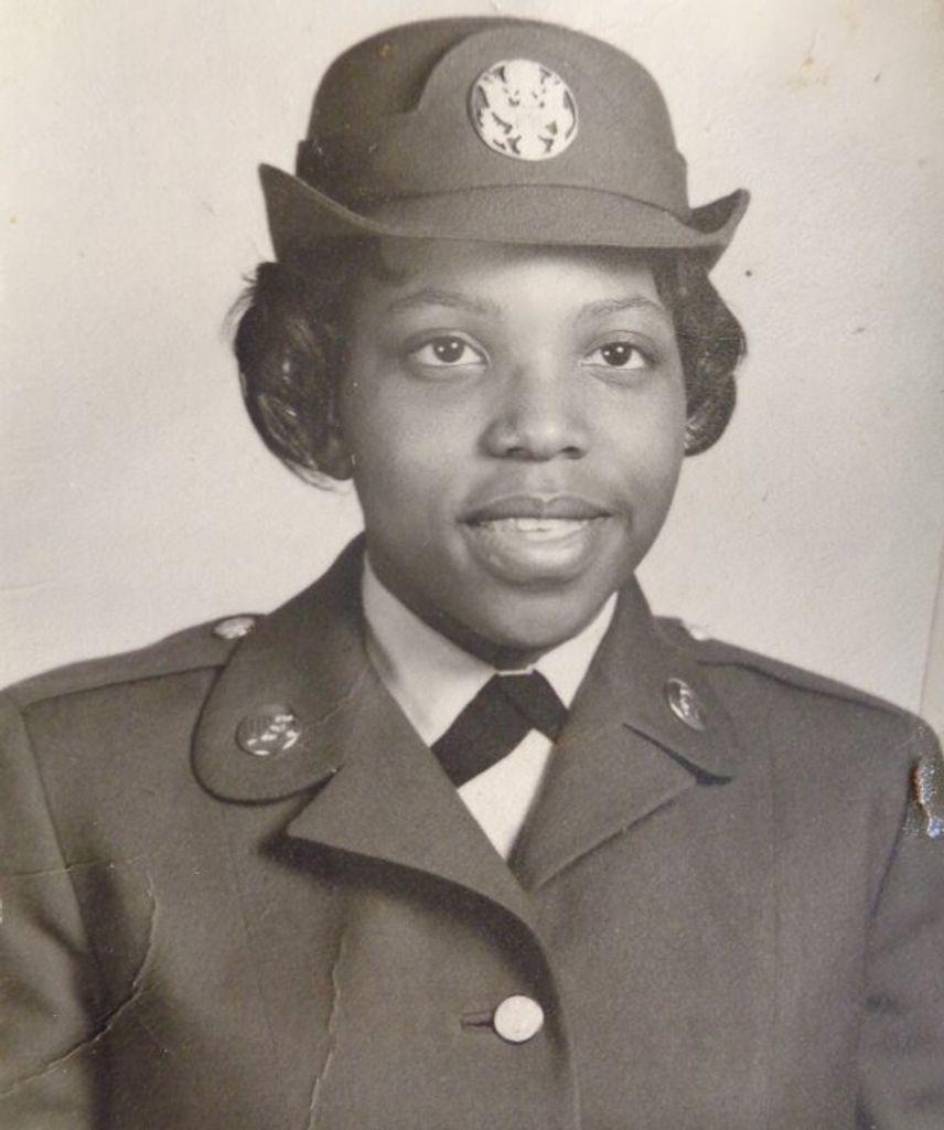 Loretta Hurt