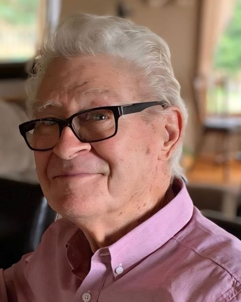 Fred Thompson Profile Photo