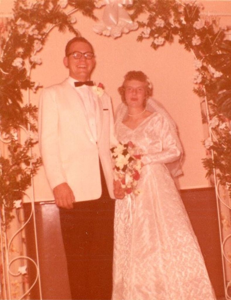Saundra Mae Eccles