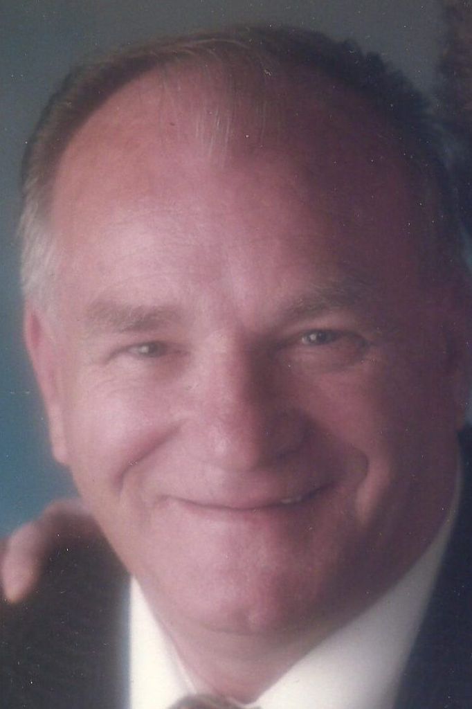 Earl Leo Hullinger Profile Photo