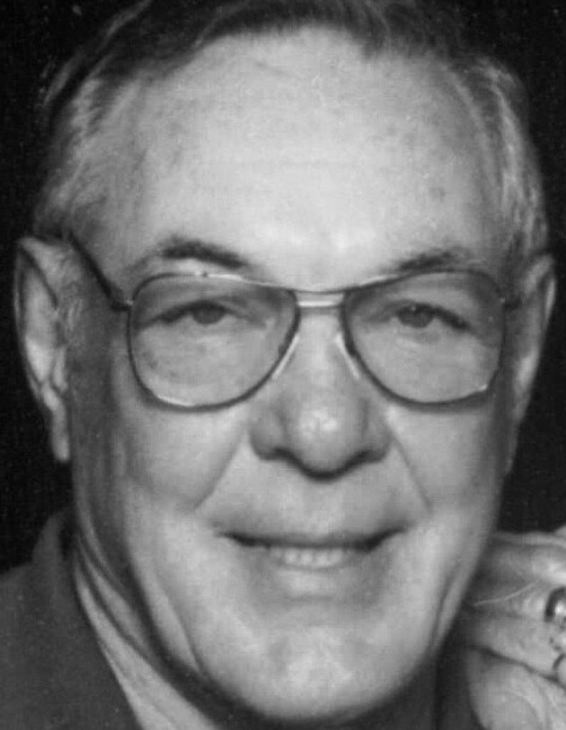 Kenneth "Kenny" M. Mcginnis