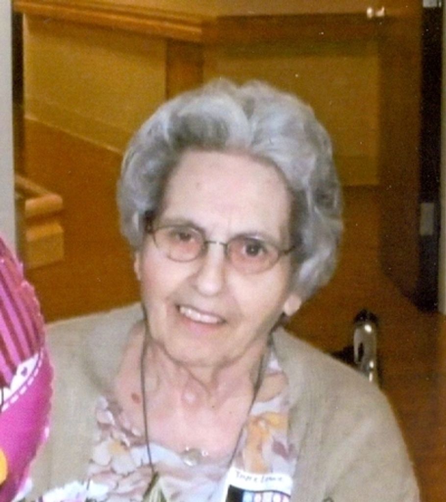 Joyce Bradshaw Lowe