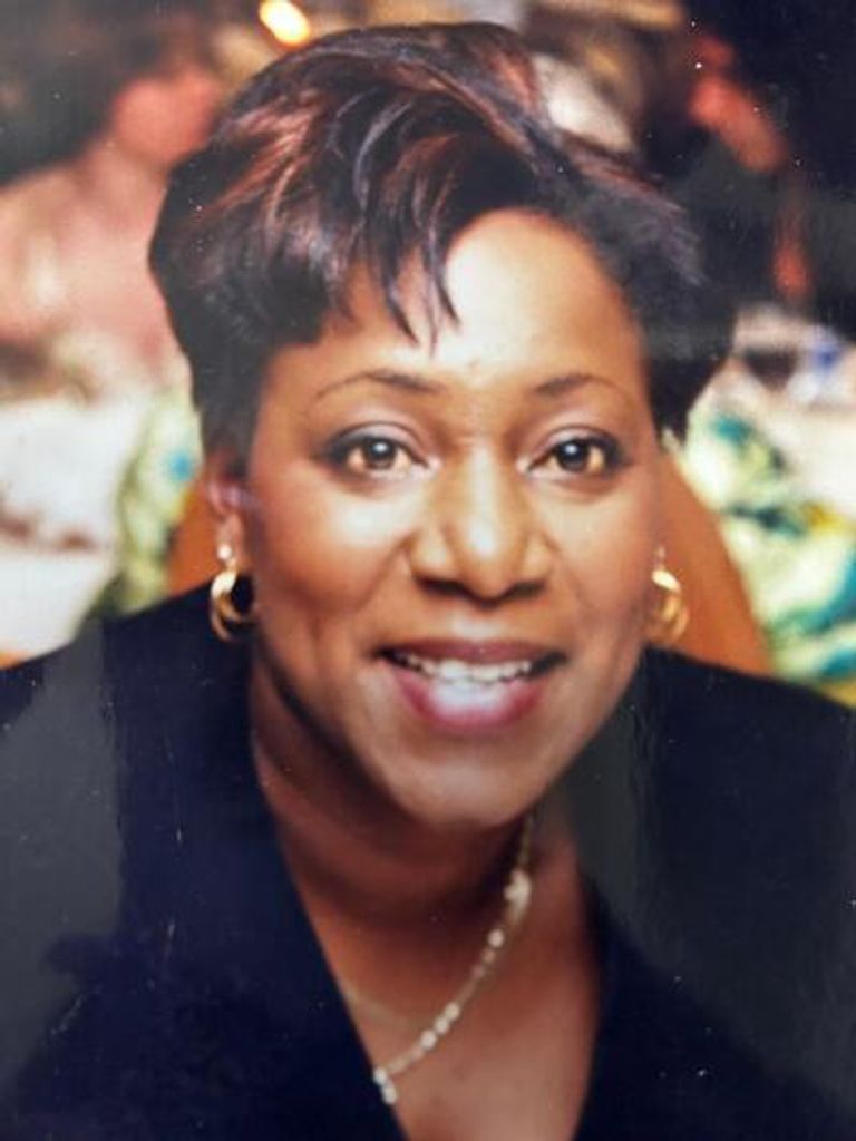 Robin Pitts Brown Profile Photo