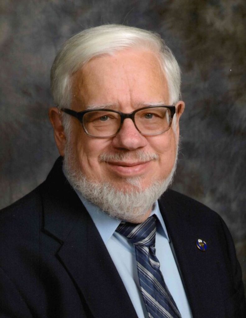 Dennis C Lloyd Profile Photo