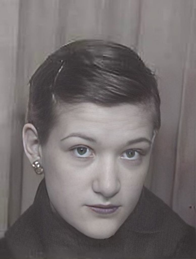 Esther Carol Lawhon Profile Photo