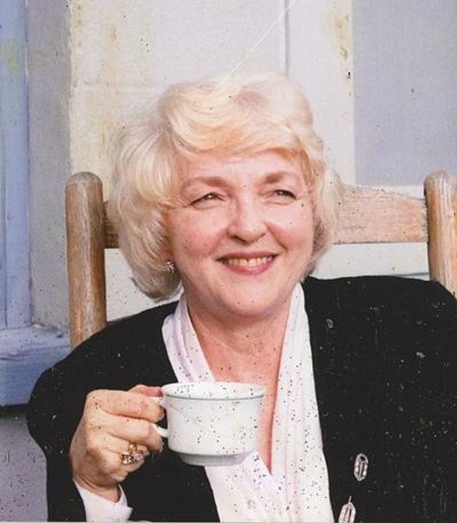 Elizabeth "Betty" Davis Grayson Profile Photo