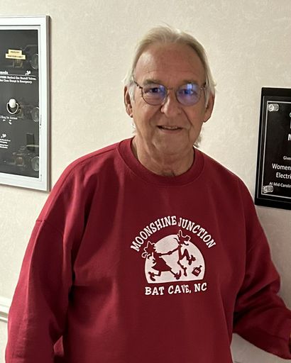Robert W. "Bob" Teeter Profile Photo