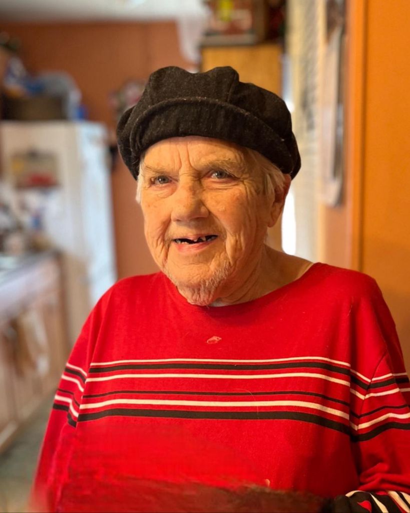 Laura Tevault Profile Photo