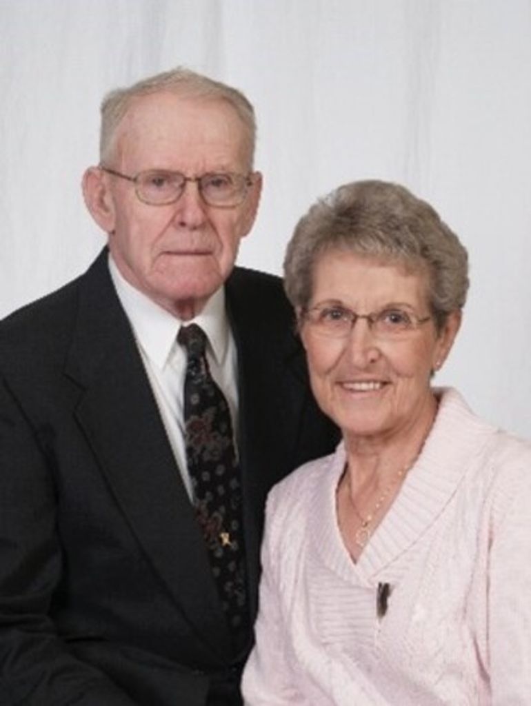 Lorne & Patricia Ruzicka Profile Photo