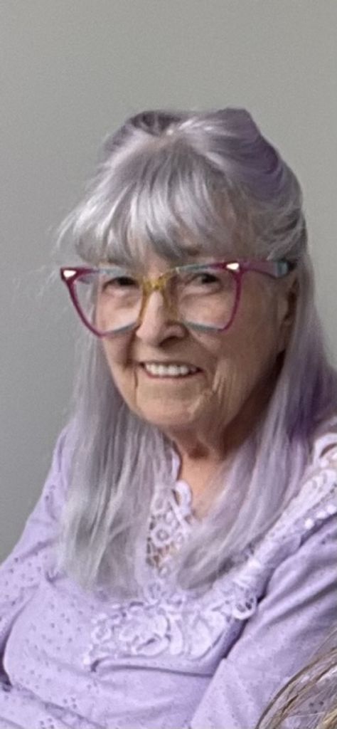 Kathy (Vertrees)  Langan