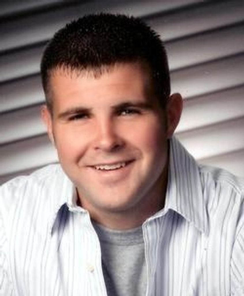 Ryan Thomas Manley Profile Photo