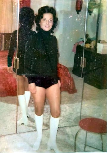 Erna Hoff photo gallery thumbnail 107 of 165