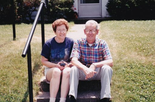 Verna F. Edwards Strandlund photo gallery thumbnail 34 of 75