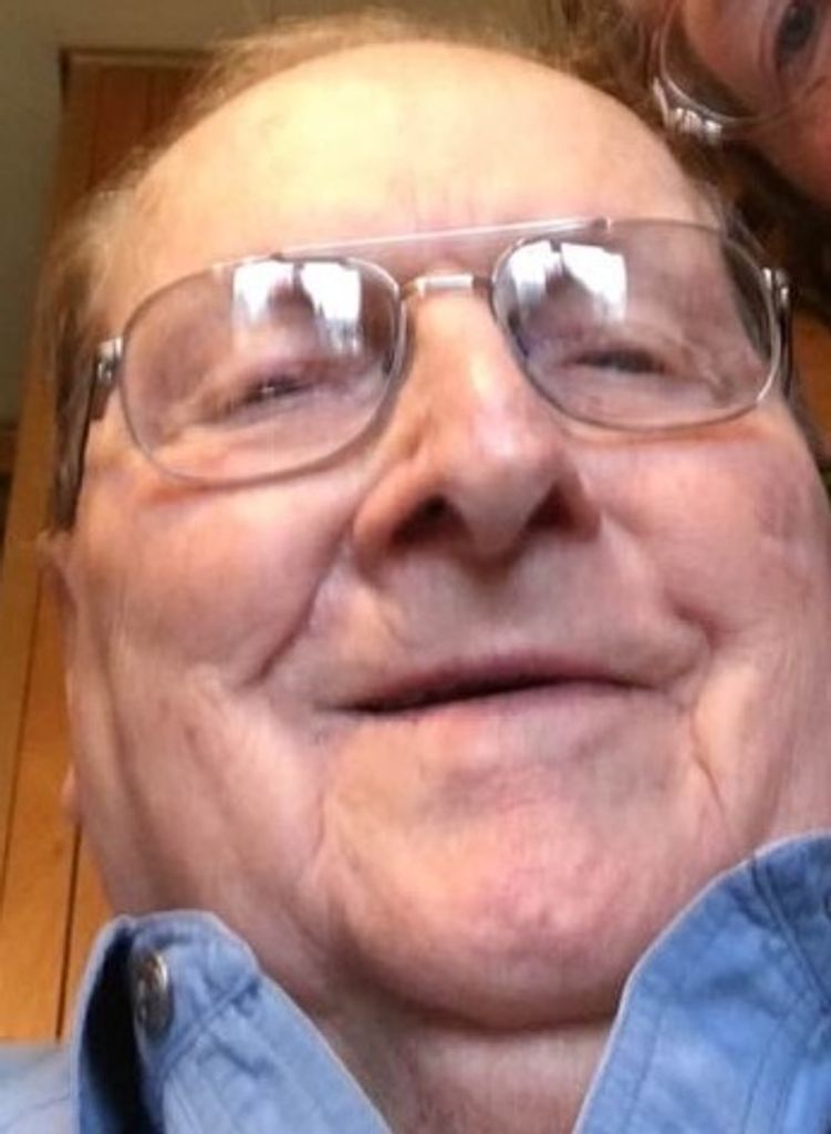 Thomas H. Elliott Profile Photo