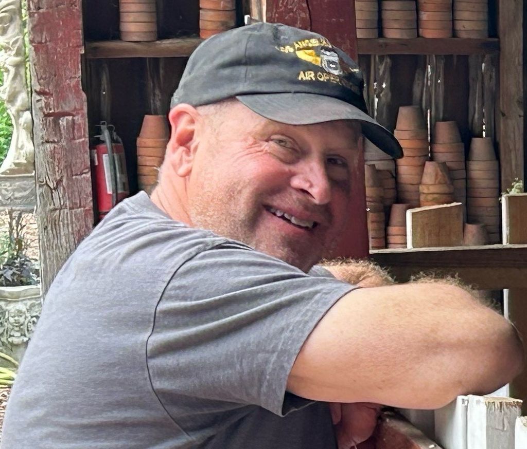 Patrick Louis Donahue Profile Photo
