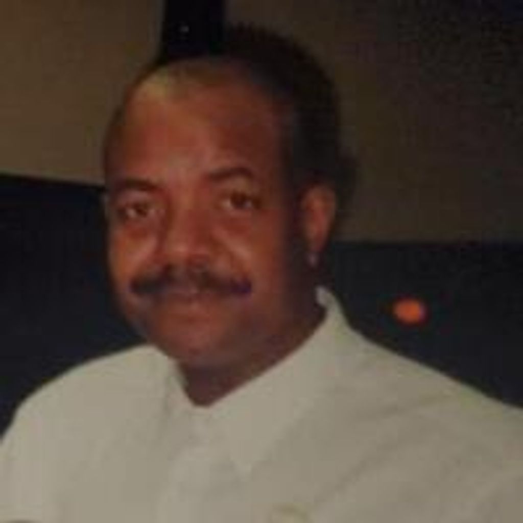 Foster Franklyn Roberts Profile Photo