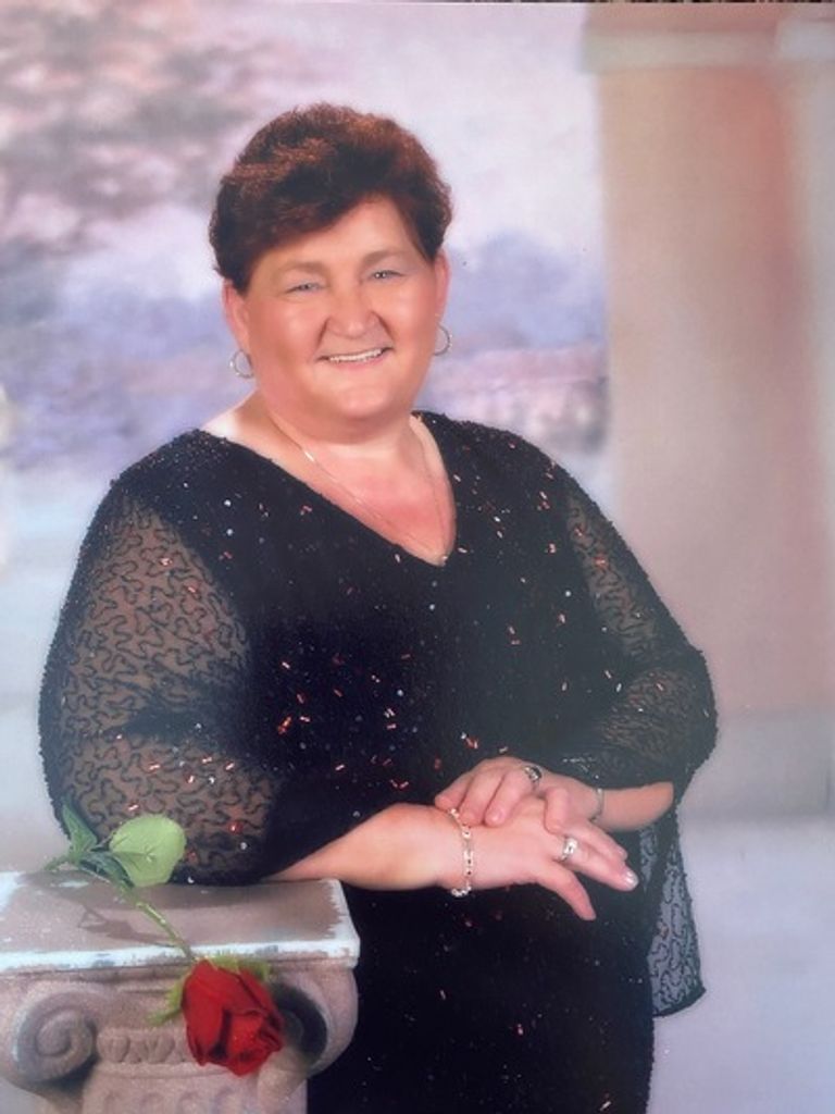 Linda Gelatt Profile Photo