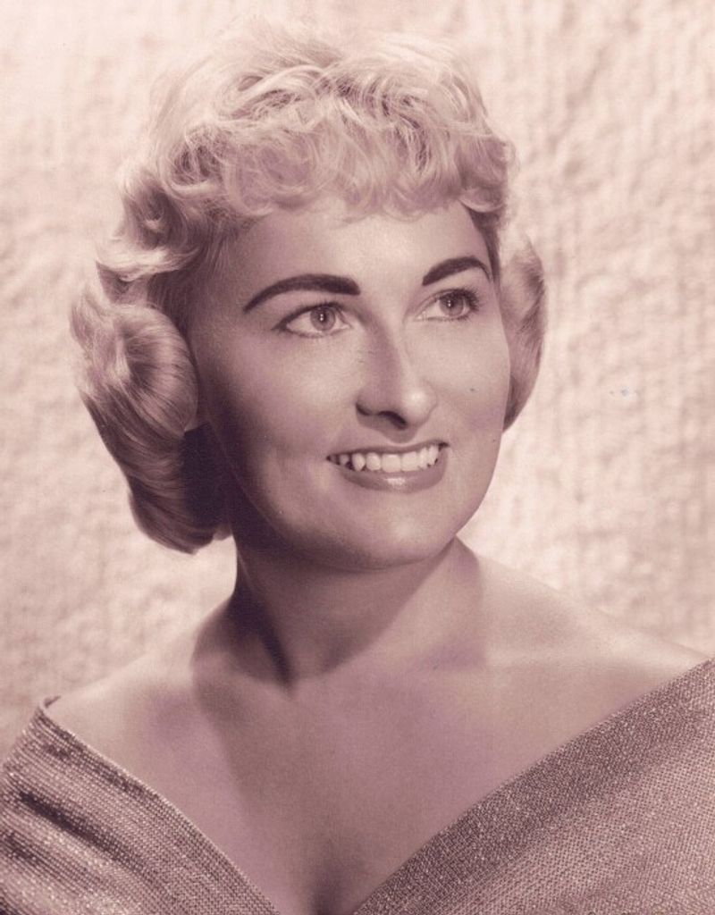 Laura E. (Brothers)  Yozwick