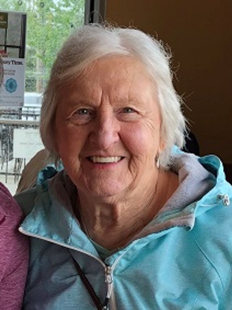 Lorraine Thomson Profile Photo